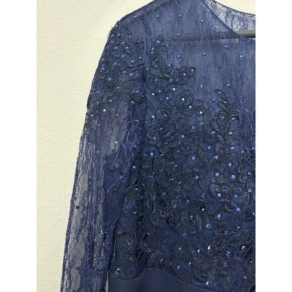 Mac Duggal Midnight Blue Long Sleeves Sequins Sheer Overlay Gown Size 16W - Picture 5 of 11
